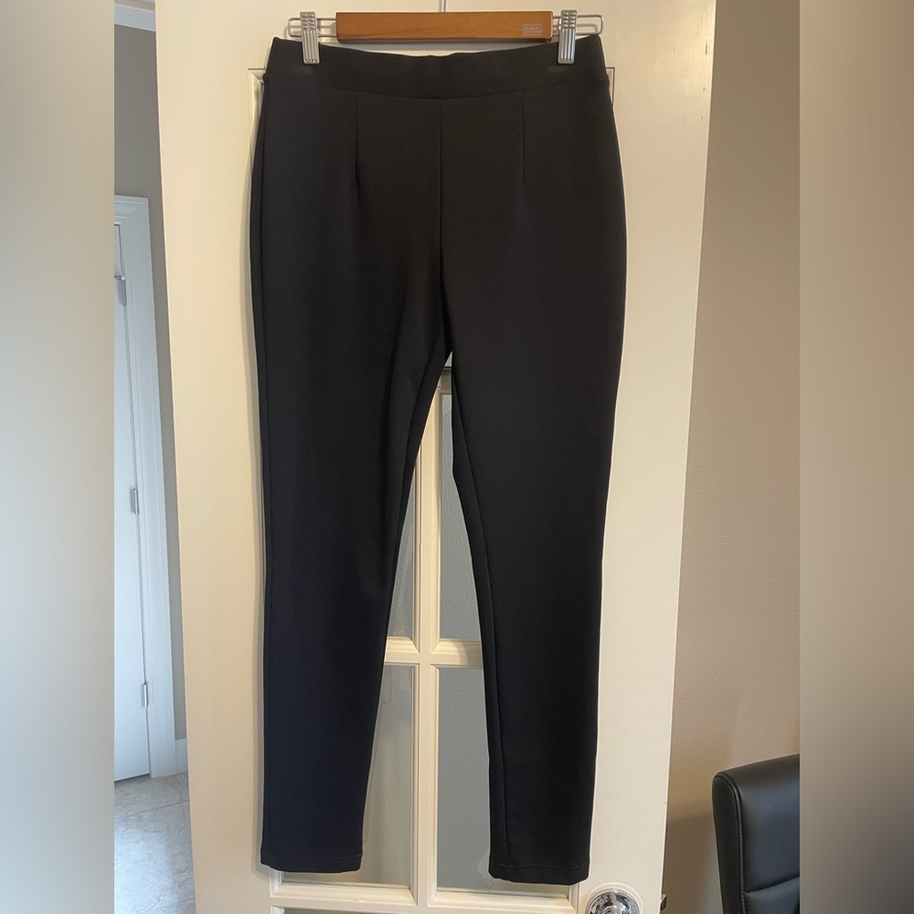 DKNY Black Pull-On Ponte Pants Slim Leg Ankle NWOT Size 6